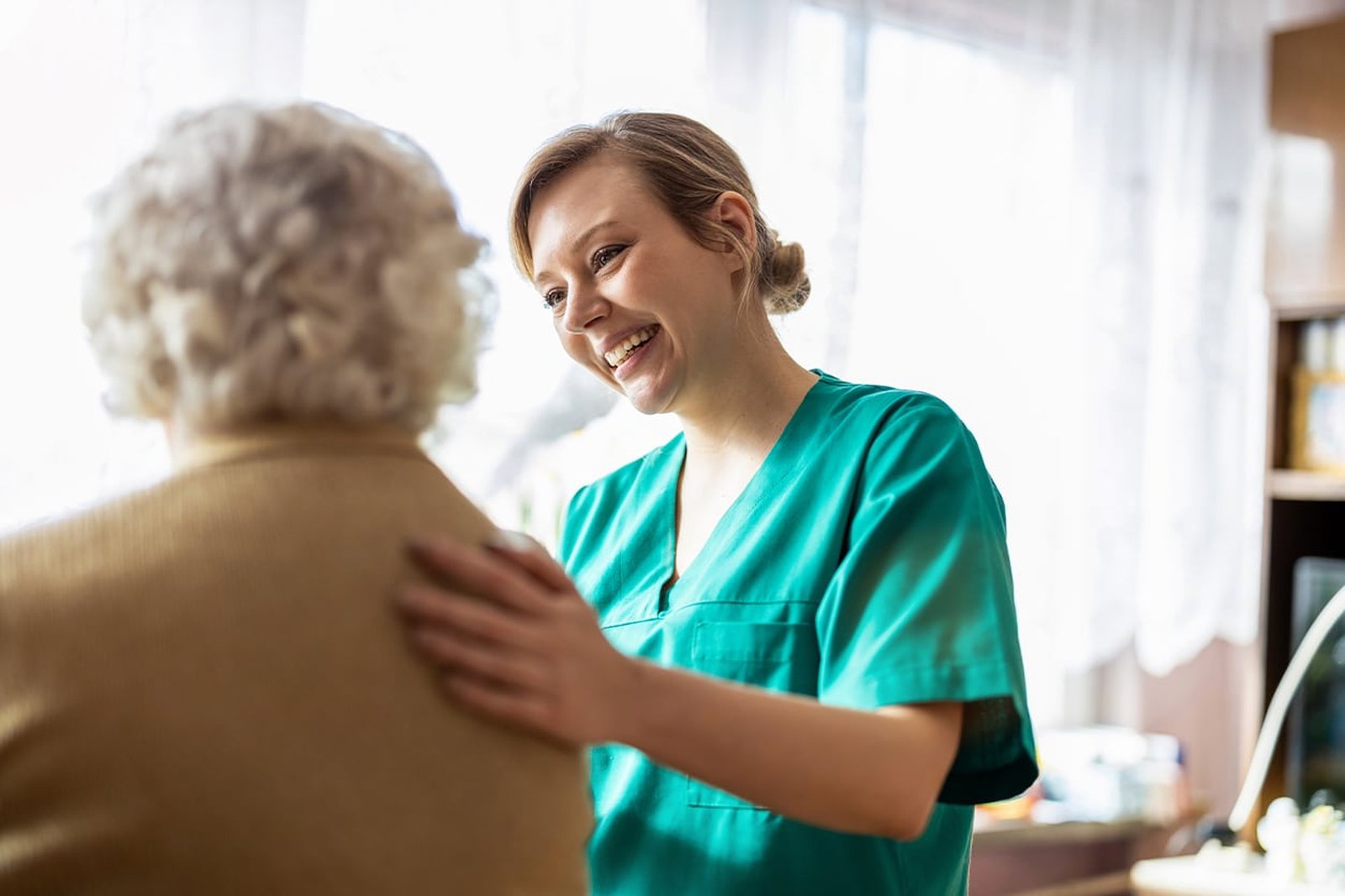 Understanding Lewy Body Dementia: Signs, Stages, and Why Specialized Memory Care Matters
